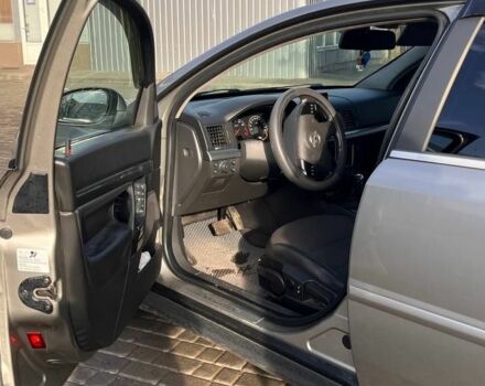 Серый Опель Вектра, объемом двигателя 2.2 л и пробегом 264 тыс. км за 4300 $, фото 6 на Automoto.ua