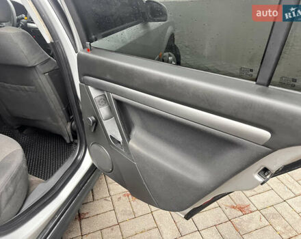 Серый Опель Вектра, объемом двигателя 1.8 л и пробегом 355 тыс. км за 3350 $, фото 28 на Automoto.ua