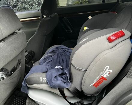 Сірий Опель Вектра, об'ємом двигуна 2.2 л та пробігом 300 тис. км за 2000 $, фото 2 на Automoto.ua