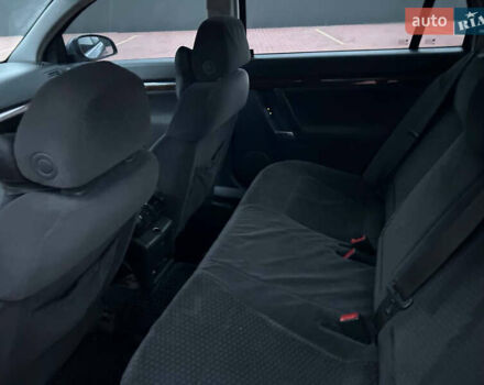 Серый Опель Вектра, объемом двигателя 2 л и пробегом 280 тыс. км за 2350 $, фото 6 на Automoto.ua