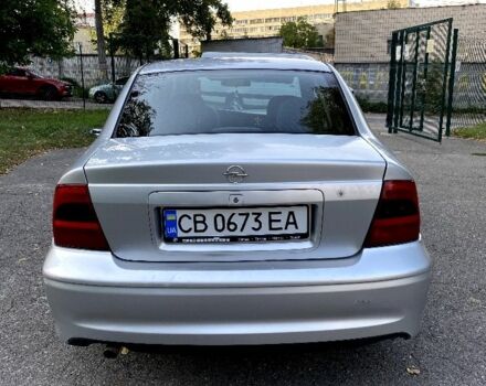 Сірий Опель Вектра, об'ємом двигуна 1.6 л та пробігом 213 тис. км за 3700 $, фото 2 на Automoto.ua