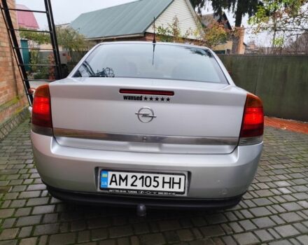 Сірий Опель Вектра, об'ємом двигуна 2.2 л та пробігом 350 тис. км за 3455 $, фото 3 на Automoto.ua