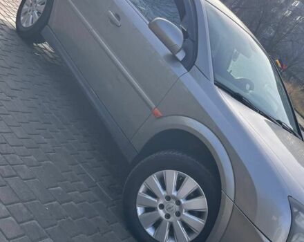 Серый Опель Вектра, объемом двигателя 2.2 л и пробегом 264 тыс. км за 4300 $, фото 4 на Automoto.ua