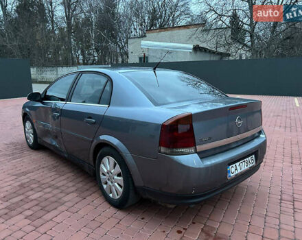 Серый Опель Вектра, объемом двигателя 2 л и пробегом 280 тыс. км за 2350 $, фото 3 на Automoto.ua