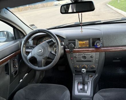 Сірий Опель Вектра, об'ємом двигуна 2.2 л та пробігом 340 тис. км за 3835 $, фото 13 на Automoto.ua