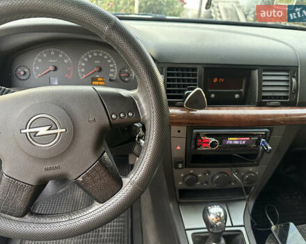 Серый Опель Вектра, объемом двигателя 1.8 л и пробегом 398 тыс. км за 5200 $, фото 10 на Automoto.ua