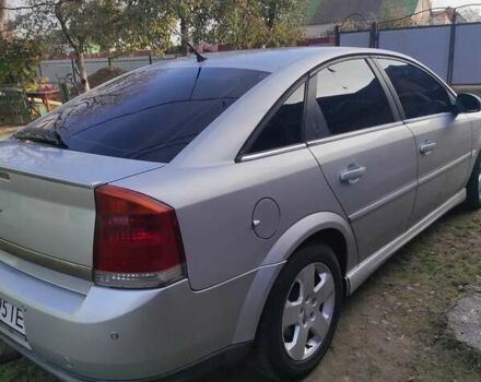 Сірий Опель Вектра, об'ємом двигуна 2.2 л та пробігом 335 тис. км за 3999 $, фото 4 на Automoto.ua