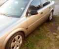 Сірий Опель Вектра, об'ємом двигуна 1.8 л та пробігом 250 тис. км за 4000 $, фото 3 на Automoto.ua