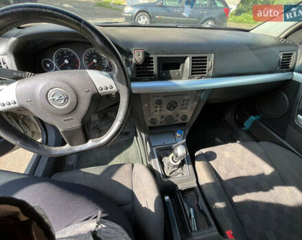 Сірий Опель Вектра, об'ємом двигуна 2.2 л та пробігом 290 тис. км за 3000 $, фото 5 на Automoto.ua