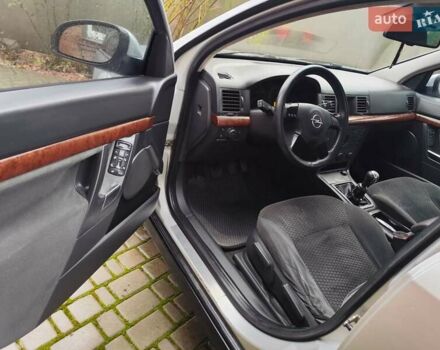 Сірий Опель Вектра, об'ємом двигуна 2.2 л та пробігом 380 тис. км за 3455 $, фото 13 на Automoto.ua