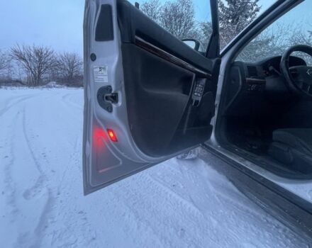Сірий Опель Вектра, об'ємом двигуна 2.2 л та пробігом 325 тис. км за 2500 $, фото 9 на Automoto.ua