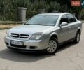 Сірий Опель Вектра, об'ємом двигуна 2.2 л та пробігом 250 тис. км за 3500 $, фото 3 на Automoto.ua