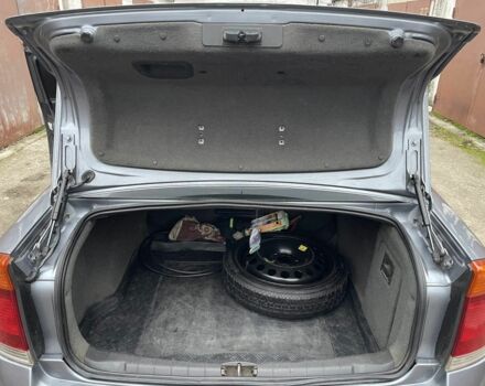 Серый Опель Вектра, объемом двигателя 2.2 л и пробегом 250 тыс. км за 5000 $, фото 7 на Automoto.ua