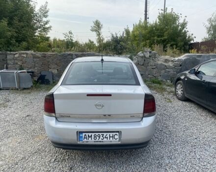 Сірий Опель Вектра, об'ємом двигуна 2.2 л та пробігом 300 тис. км за 3000 $, фото 2 на Automoto.ua