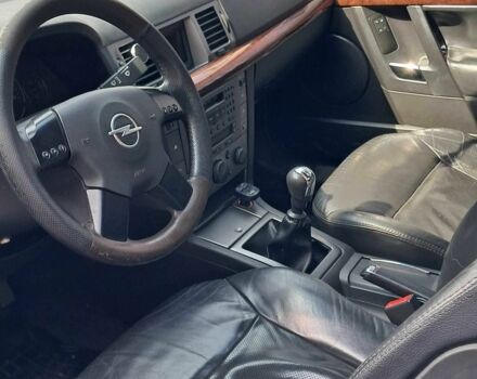 Серый Опель Вектра, объемом двигателя 2.2 л и пробегом 355 тыс. км за 5300 $, фото 4 на Automoto.ua