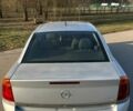 Сірий Опель Вектра, об'ємом двигуна 2.2 л та пробігом 297 тис. км за 3000 $, фото 5 на Automoto.ua