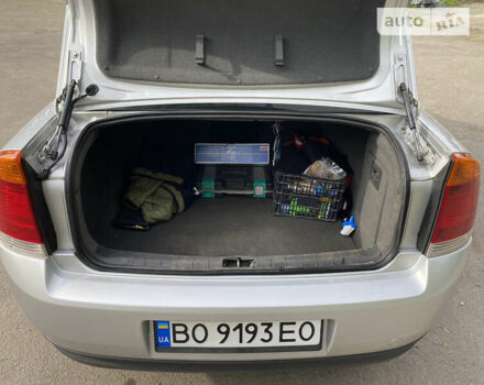 Сірий Опель Вектра, об'ємом двигуна 1.8 л та пробігом 235 тис. км за 4300 $, фото 26 на Automoto.ua