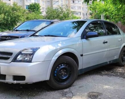 Серый Опель Вектра, объемом двигателя 2.2 л и пробегом 300 тыс. км за 947 $, фото 1 на Automoto.ua