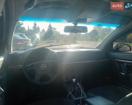 Сірий Опель Вектра, об'ємом двигуна 2 л та пробігом 378 тис. км за 3400 $, фото 7 на Automoto.ua