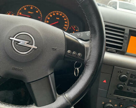 Серый Опель Вектра, объемом двигателя 2.2 л и пробегом 330 тыс. км за 4200 $, фото 13 на Automoto.ua