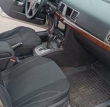 Серый Опель Вектра, объемом двигателя 2.2 л и пробегом 246 тыс. км за 3800 $, фото 6 на Automoto.ua