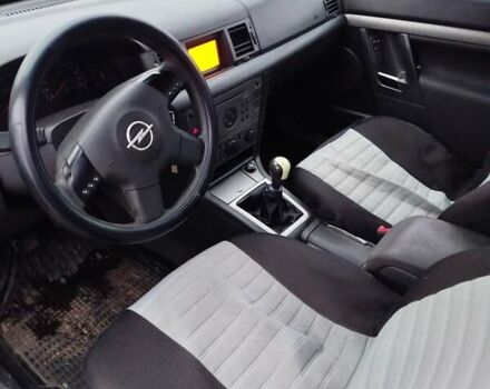 Серый Опель Вектра, объемом двигателя 2 л и пробегом 340 тыс. км за 3500 $, фото 1 на Automoto.ua