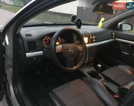 Серый Опель Вектра, объемом двигателя 2.2 л и пробегом 295 тыс. км за 4700 $, фото 11 на Automoto.ua