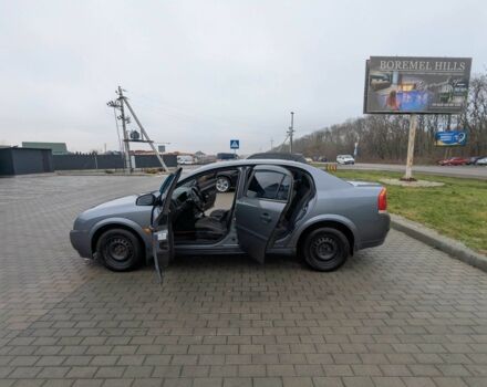 Серый Опель Вектра, объемом двигателя 1.8 л и пробегом 281 тыс. км за 3299 $, фото 3 на Automoto.ua