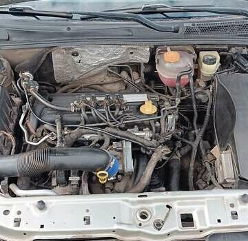 Серый Опель Вектра, объемом двигателя 2.2 л и пробегом 246 тыс. км за 3800 $, фото 14 на Automoto.ua