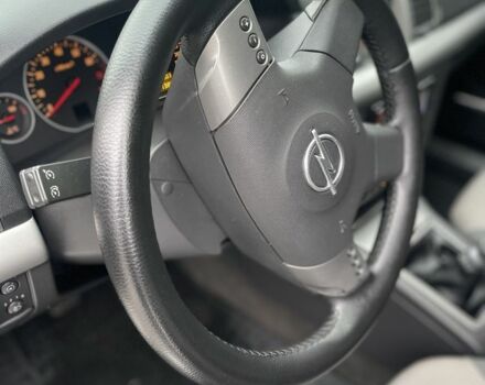 Серый Опель Вектра, объемом двигателя 1.8 л и пробегом 288 тыс. км за 4000 $, фото 9 на Automoto.ua