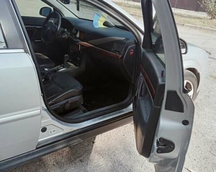 Серый Опель Вектра, объемом двигателя 2.2 л и пробегом 304 тыс. км за 4700 $, фото 3 на Automoto.ua