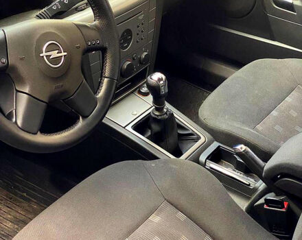 Сірий Опель Вектра, об'ємом двигуна 1.8 л та пробігом 247 тис. км за 4400 $, фото 6 на Automoto.ua