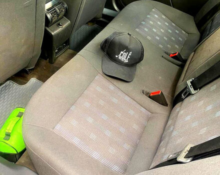 Сірий Опель Вектра, об'ємом двигуна 1.8 л та пробігом 247 тис. км за 4400 $, фото 3 на Automoto.ua