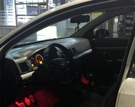 Сірий Опель Вектра, об'ємом двигуна 1.8 л та пробігом 290 тис. км за 2500 $, фото 9 на Automoto.ua