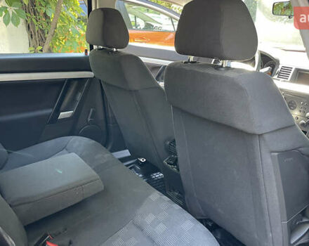 Серый Опель Вектра, объемом двигателя 2.2 л и пробегом 136 тыс. км за 3899 $, фото 8 на Automoto.ua