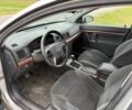 Сірий Опель Вектра, об'ємом двигуна 0 л та пробігом 250 тис. км за 2411 $, фото 4 на Automoto.ua