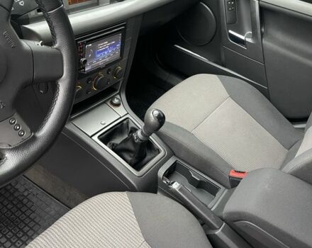 Серый Опель Вектра, объемом двигателя 1.8 л и пробегом 288 тыс. км за 4000 $, фото 10 на Automoto.ua