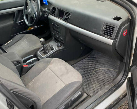 Серый Опель Вектра, объемом двигателя 2 л и пробегом 330 тыс. км за 2300 $, фото 21 на Automoto.ua