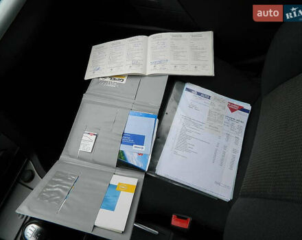 Сірий Опель Вектра, об'ємом двигуна 1.8 л та пробігом 164 тис. км за 4800 $, фото 1 на Automoto.ua