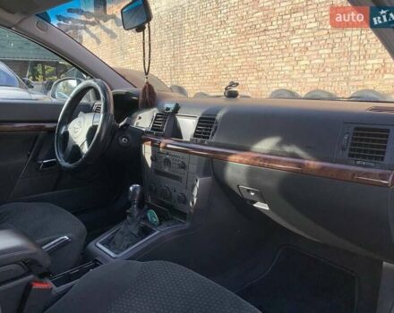 Сірий Опель Вектра, об'ємом двигуна 2.17 л та пробігом 260 тис. км за 3999 $, фото 13 на Automoto.ua