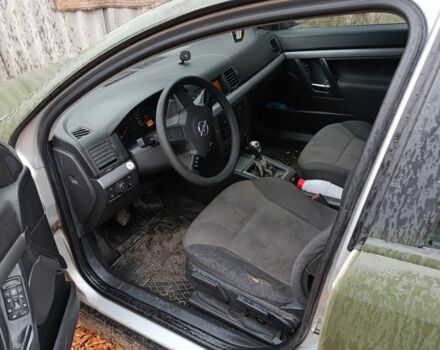 Серый Опель Вектра, объемом двигателя 2 л и пробегом 400 тыс. км за 2565 $, фото 4 на Automoto.ua