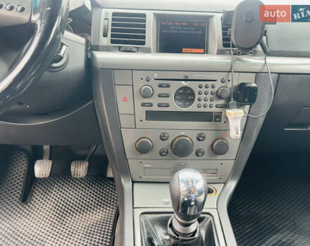 Сірий Опель Вектра, об'ємом двигуна 2 л та пробігом 353 тис. км за 4200 $, фото 8 на Automoto.ua