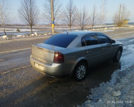 Сірий Опель Вектра, об'ємом двигуна 2.2 л та пробігом 247 тис. км за 4300 $, фото 4 на Automoto.ua