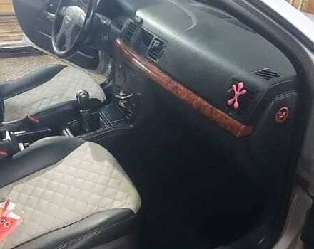 Серый Опель Вектра, объемом двигателя 2.02 л и пробегом 300 тыс. км за 3500 $, фото 5 на Automoto.ua