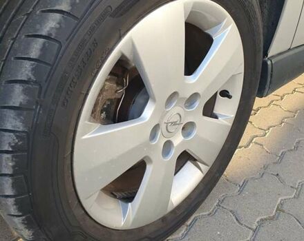 Серый Опель Вектра, объемом двигателя 1.8 л и пробегом 300 тыс. км за 3800 $, фото 5 на Automoto.ua