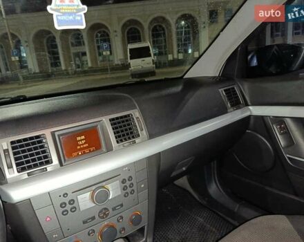 Сірий Опель Вектра, об'ємом двигуна 2.2 л та пробігом 174 тис. км за 5200 $, фото 9 на Automoto.ua