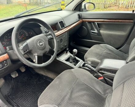 Серый Опель Вектра, объемом двигателя 2.2 л и пробегом 400 тыс. км за 2000 $, фото 12 на Automoto.ua