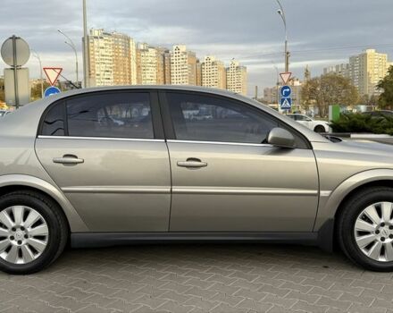 Серый Опель Вектра, объемом двигателя 2.2 л и пробегом 156 тыс. км за 5599 $, фото 5 на Automoto.ua