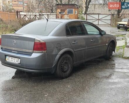 Сірий Опель Вектра, об'ємом двигуна 2.2 л та пробігом 400 тис. км за 3900 $, фото 2 на Automoto.ua