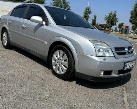Сірий Опель Вектра, об'ємом двигуна 3.2 л та пробігом 360 тис. км за 4000 $, фото 2 на Automoto.ua